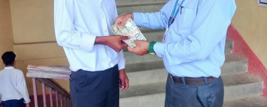 नाम नखुलाउने सर्तमा विद्यार्थीलाई सहयोग नाम नखुलाउने सर्तमा विद्यार्थीलाई सहयोग